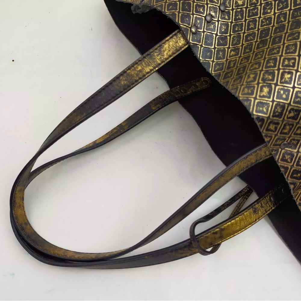 SOLD- Bottega Veneta Intrecciomirage Tote Bag - Picture 5 of 9